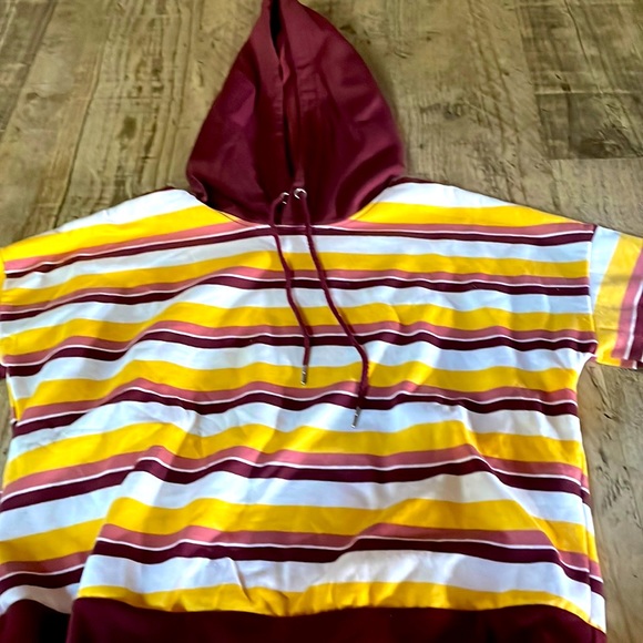 Cropped warm toned sweater - Picture 1 of 4